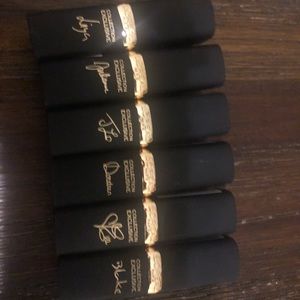 L’ORÉAL Collection Exclusive Lipsticks